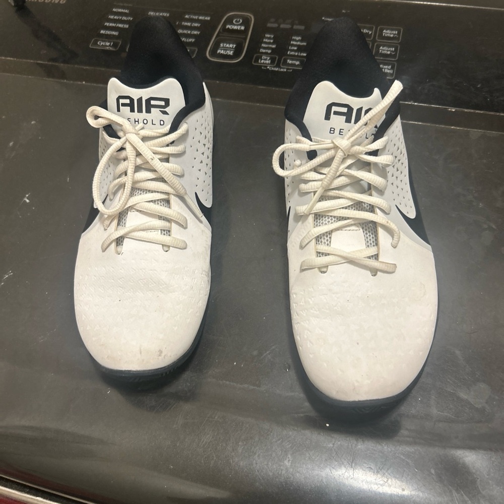 Nike men’s air behold basketball shoes